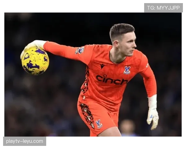 亨德森盛赞队友默默奉献：球队成功离不开他们的关键付出