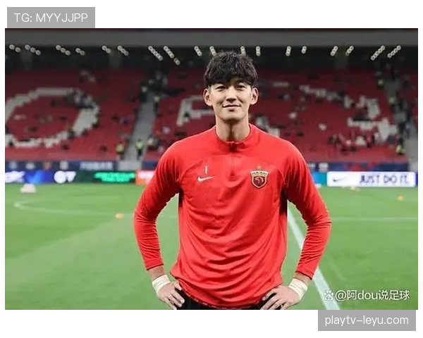 颜骏凌训练像修行人，出门却拎着好几只名牌袋子——这生活反差我看傻了